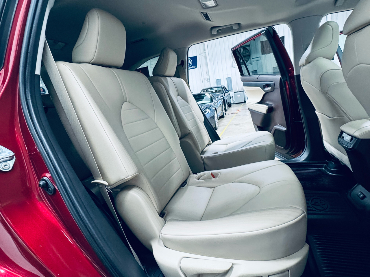 Toyota Highlander XLE FWD (Natl) 2021