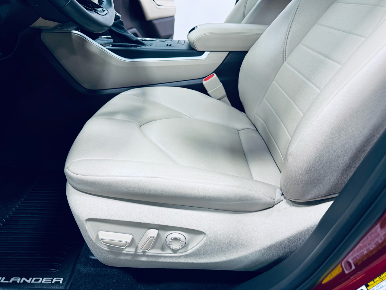 Toyota Highlander XLE FWD (Natl) 2021