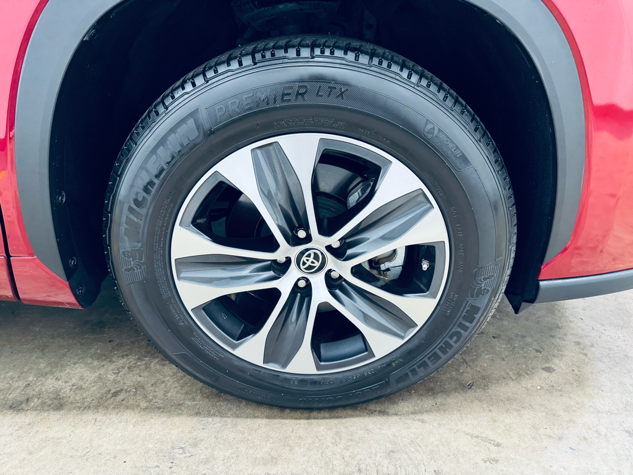 Toyota Highlander XLE FWD (Natl) 2021