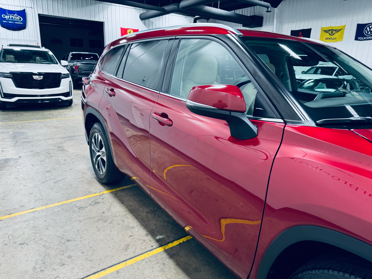 Toyota Highlander XLE FWD (Natl) 2021