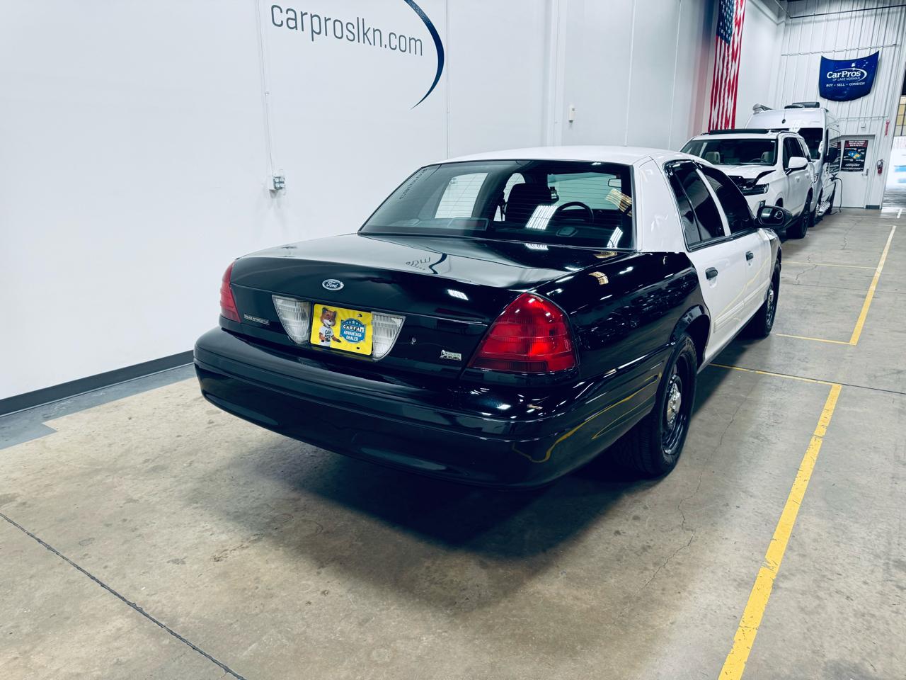 Ford Police Interceptor 4dr Sdn w/3.27 Axle 2011