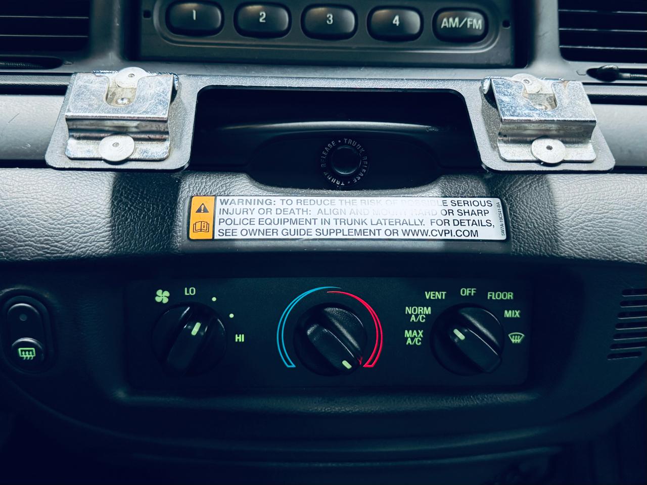 Ford Police Interceptor 4dr Sdn w/3.27 Axle 2011