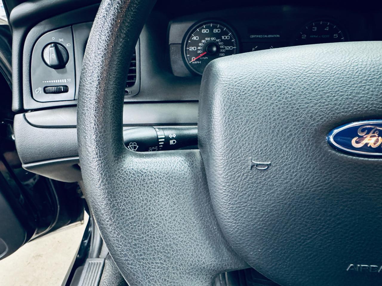 Ford Police Interceptor 4dr Sdn w/3.27 Axle 2011