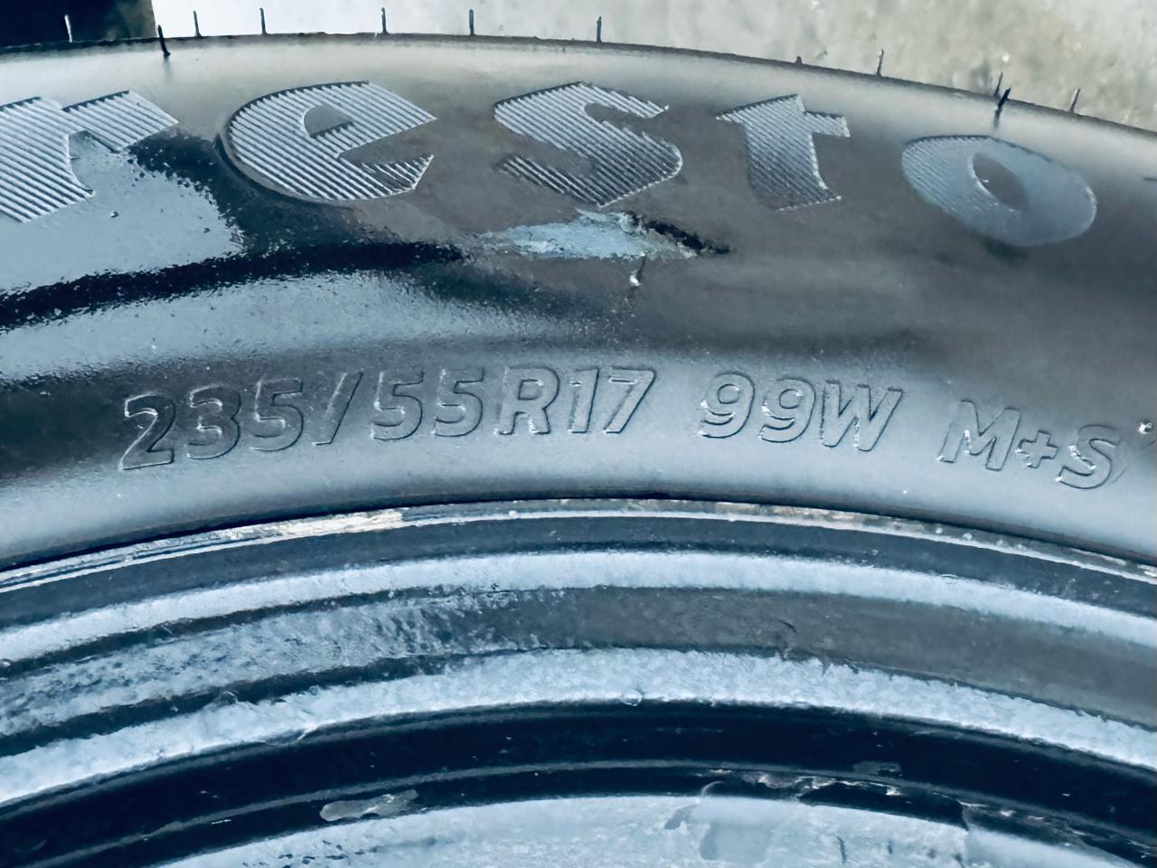 Ford Police Interceptor 4dr Sdn w/3.27 Axle 2011