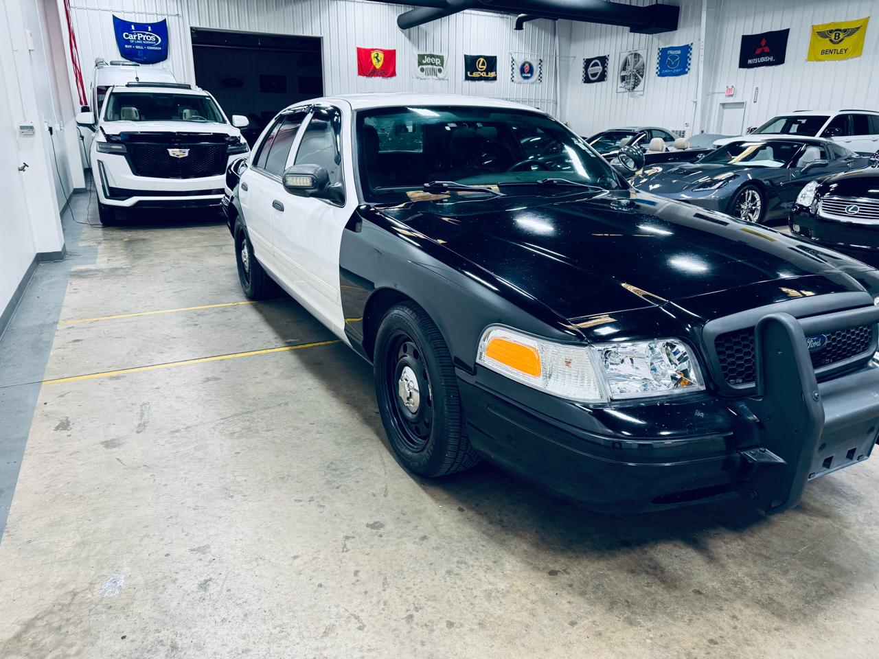 Ford Police Interceptor 4dr Sdn w/3.27 Axle 2011