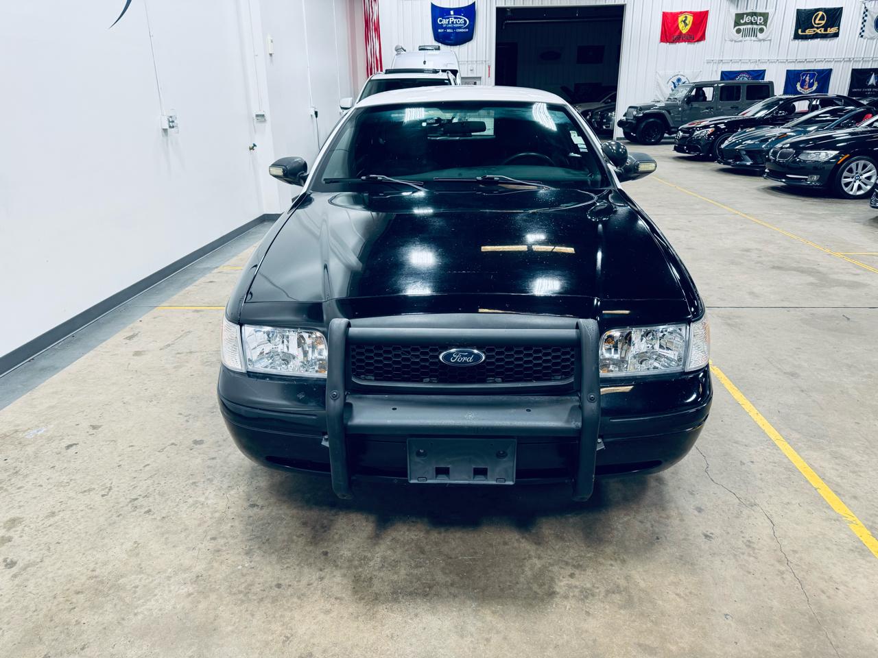 Ford Police Interceptor 4dr Sdn w/3.27 Axle 2011