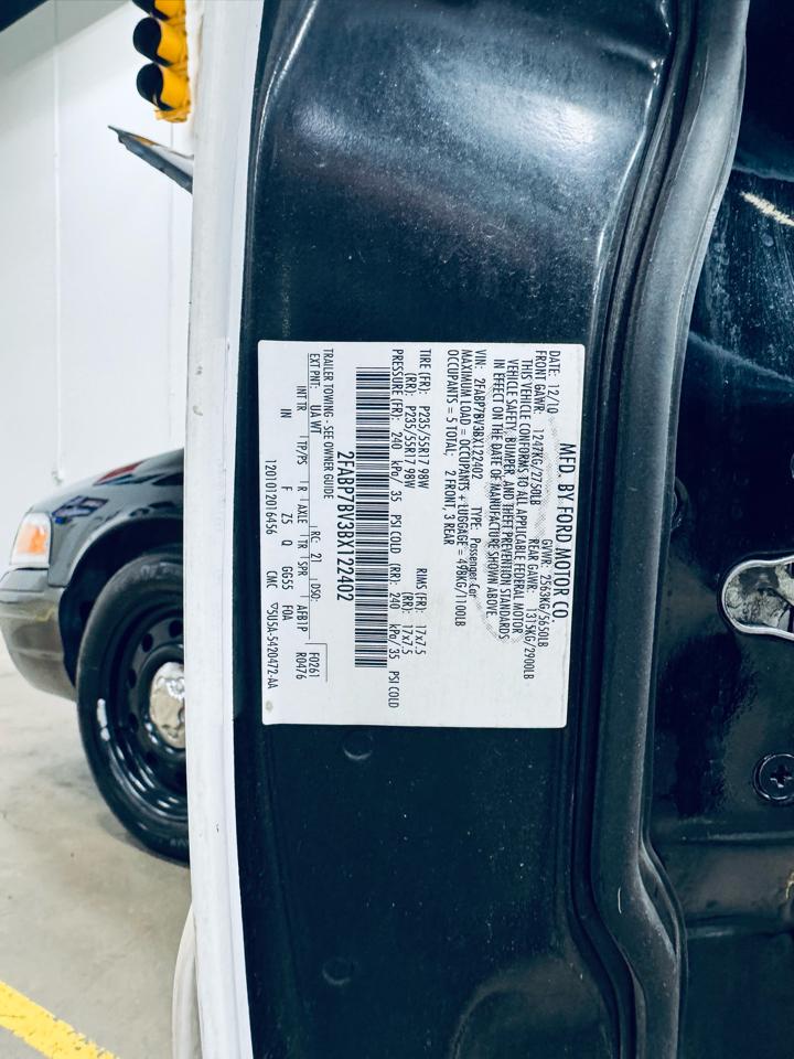 Ford Police Interceptor 4dr Sdn w/3.27 Axle 2011