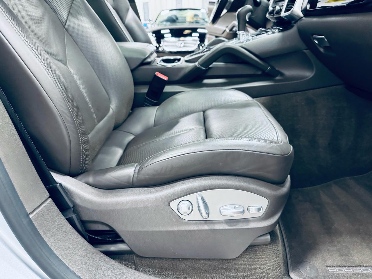 Porsche Cayenne AWD 4dr S 2016