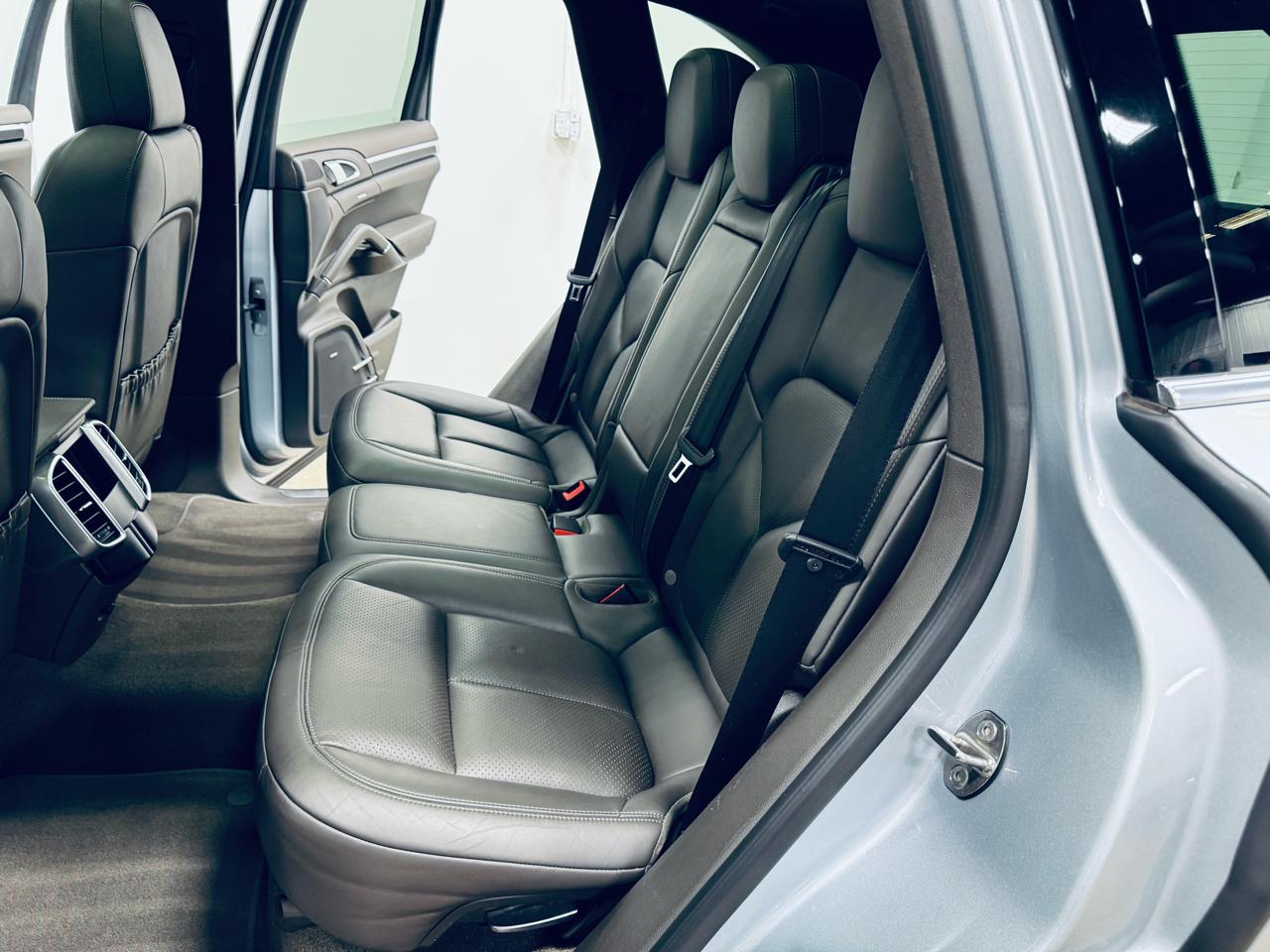 Porsche Cayenne AWD 4dr S 2016