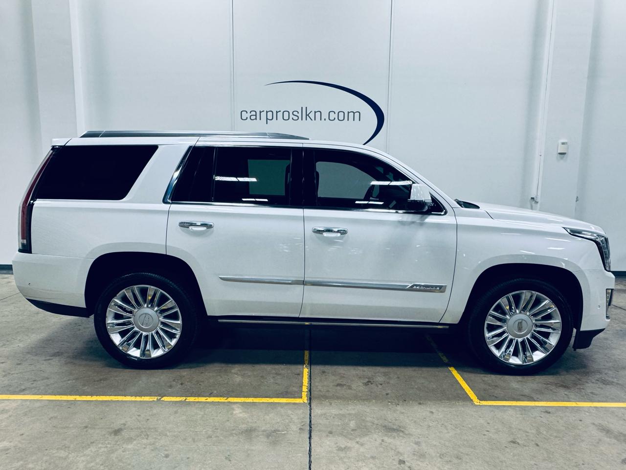 Cadillac Escalade 4WD 4dr Platinum 2019