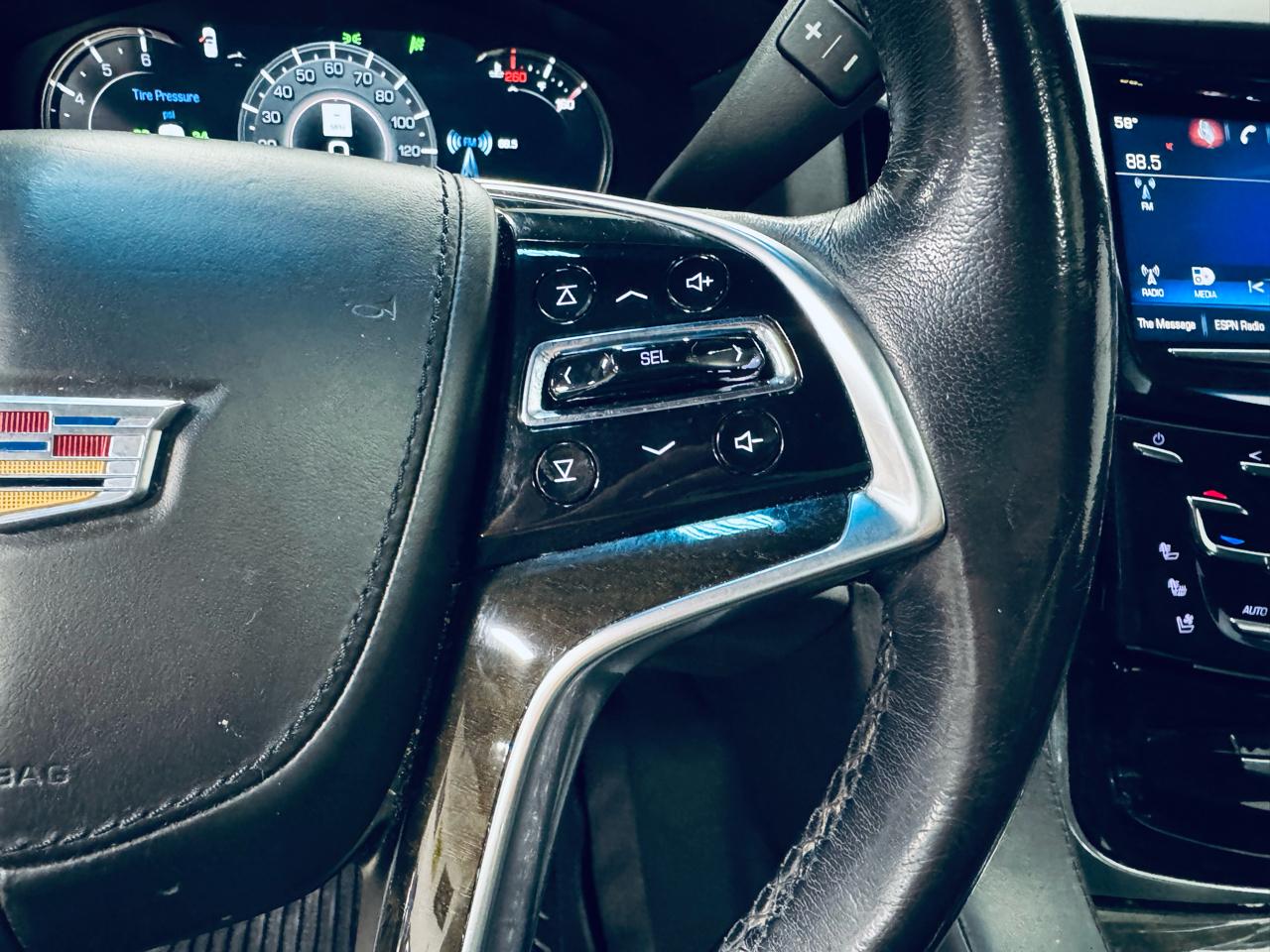 Cadillac Escalade 4WD 4dr Platinum 2019