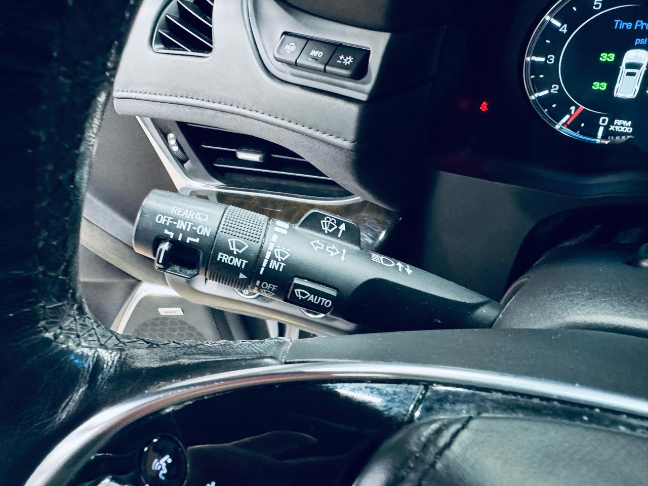 Cadillac Escalade 4WD 4dr Platinum 2019