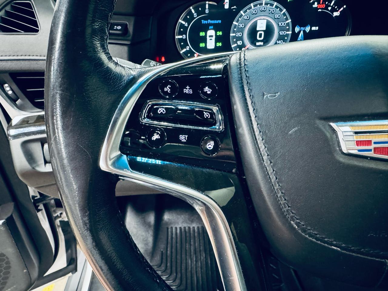 Cadillac Escalade 4WD 4dr Platinum 2019