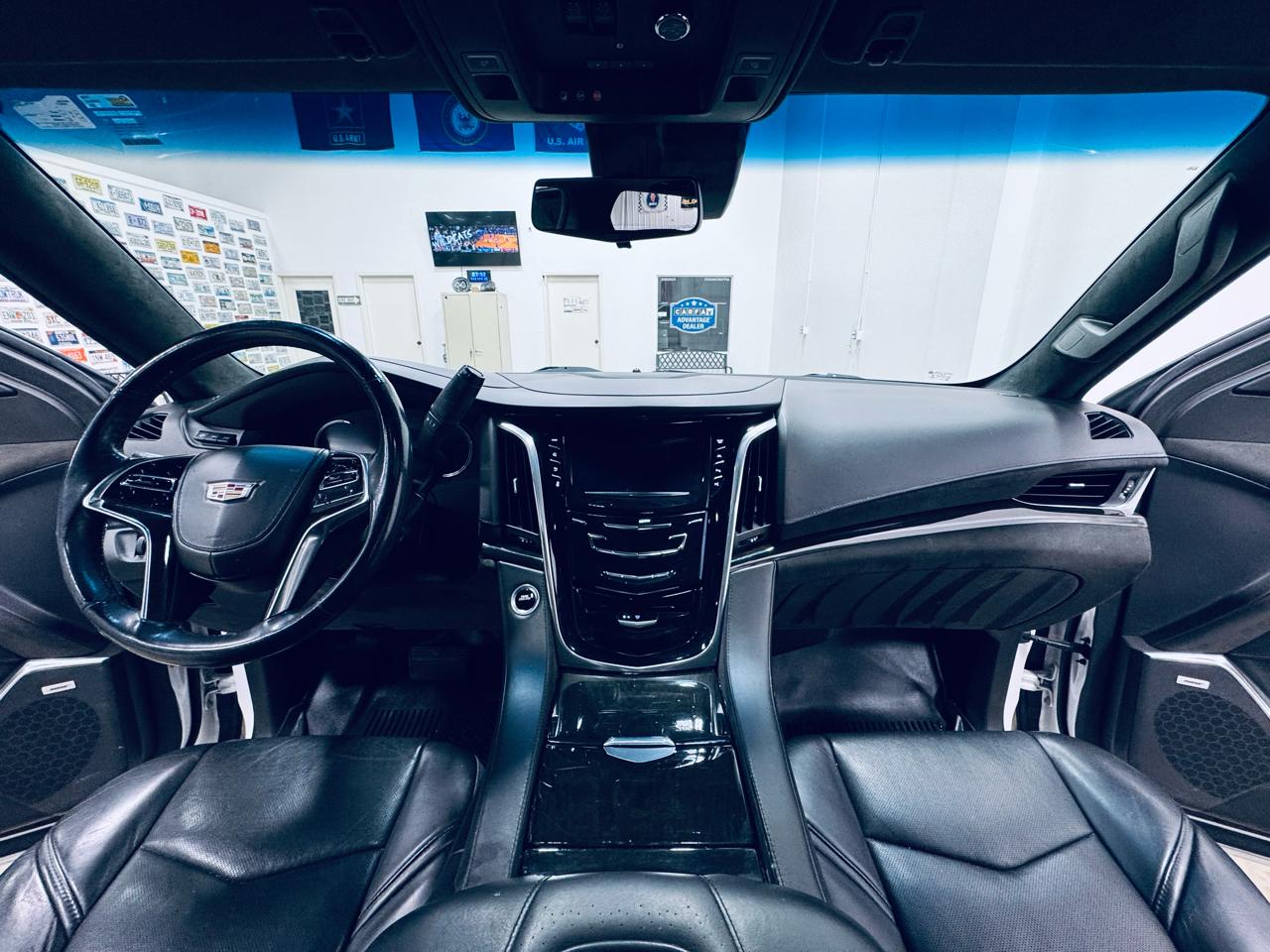 Cadillac Escalade 4WD 4dr Platinum 2019