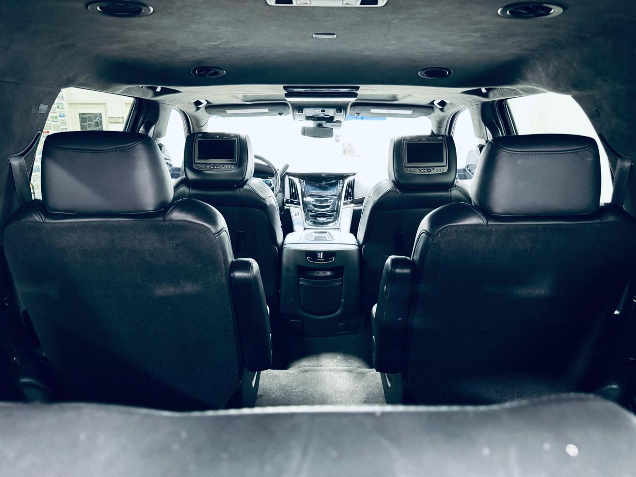 Cadillac Escalade 4WD 4dr Platinum 2019