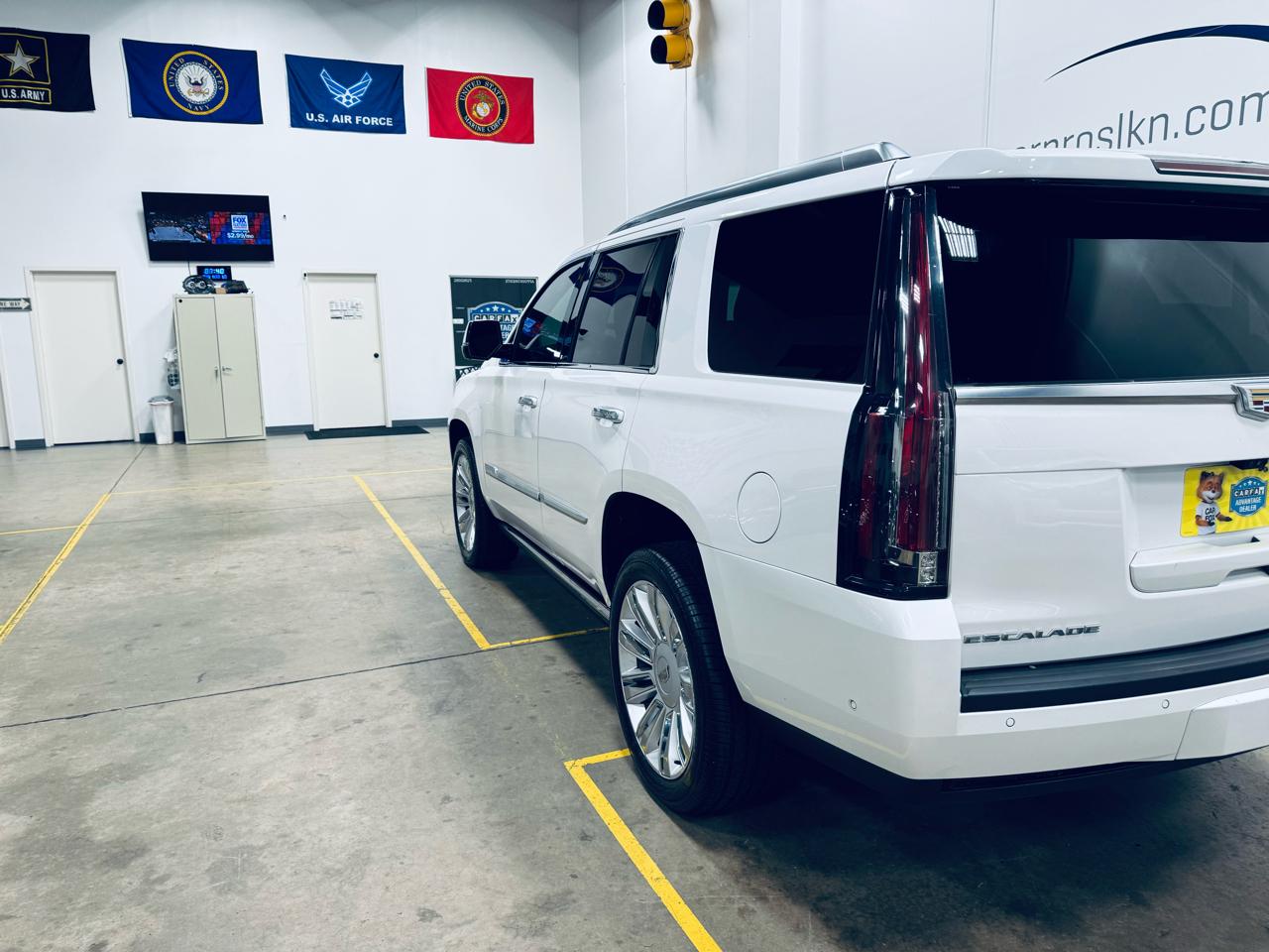 Cadillac Escalade 4WD 4dr Platinum 2019