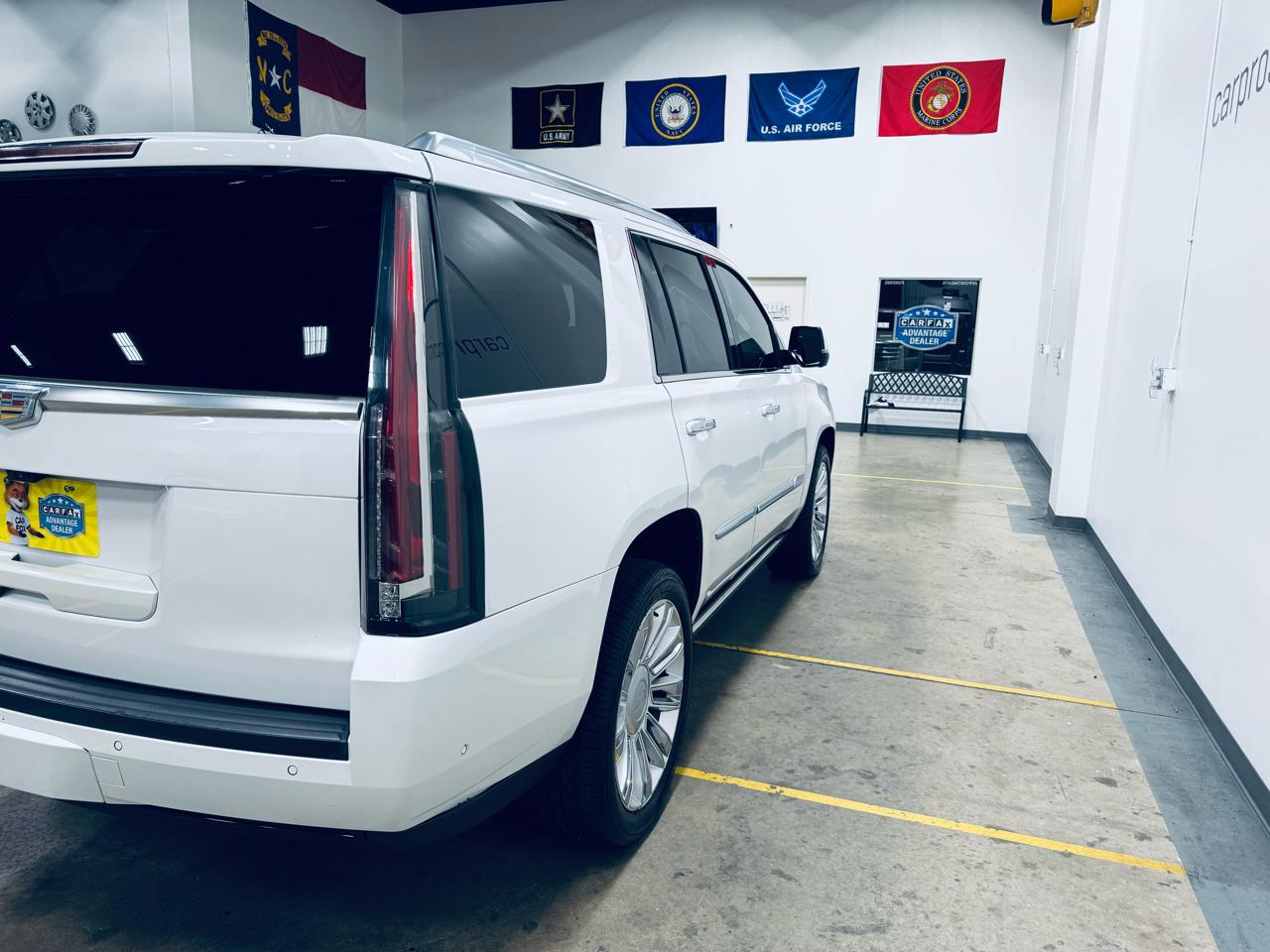 Cadillac Escalade 4WD 4dr Platinum 2019