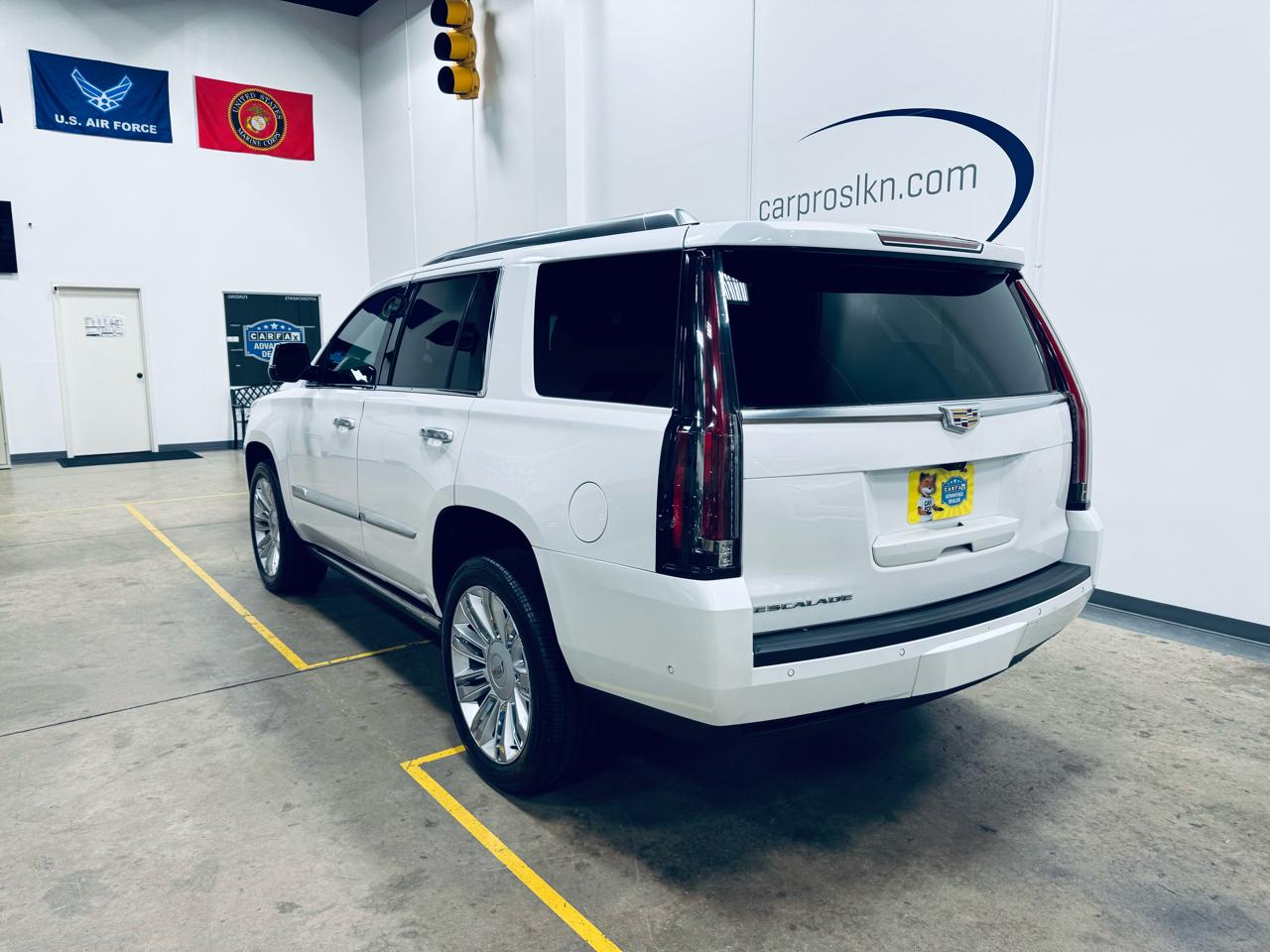 Cadillac Escalade 4WD 4dr Platinum 2019