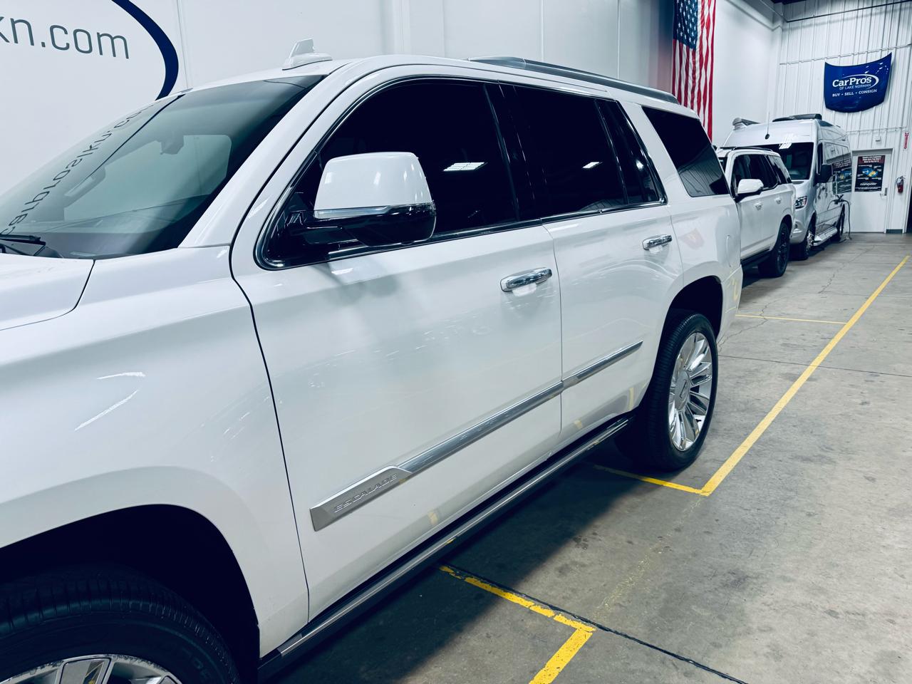 Cadillac Escalade 4WD 4dr Platinum 2019