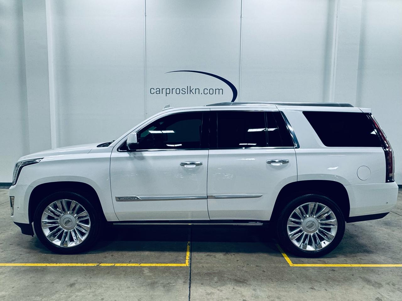 Cadillac Escalade 4WD 4dr Platinum 2019