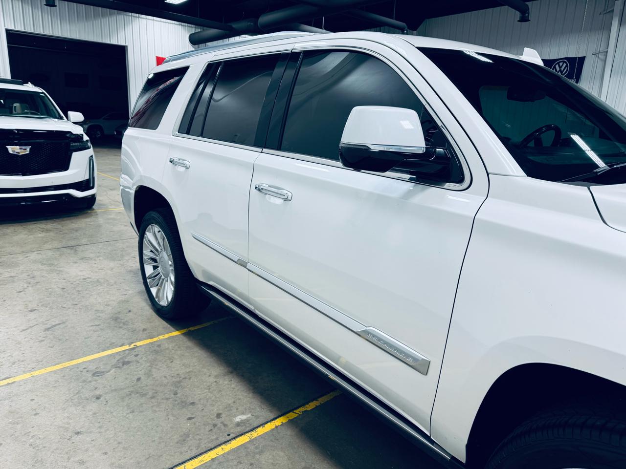 Cadillac Escalade 4WD 4dr Platinum 2019