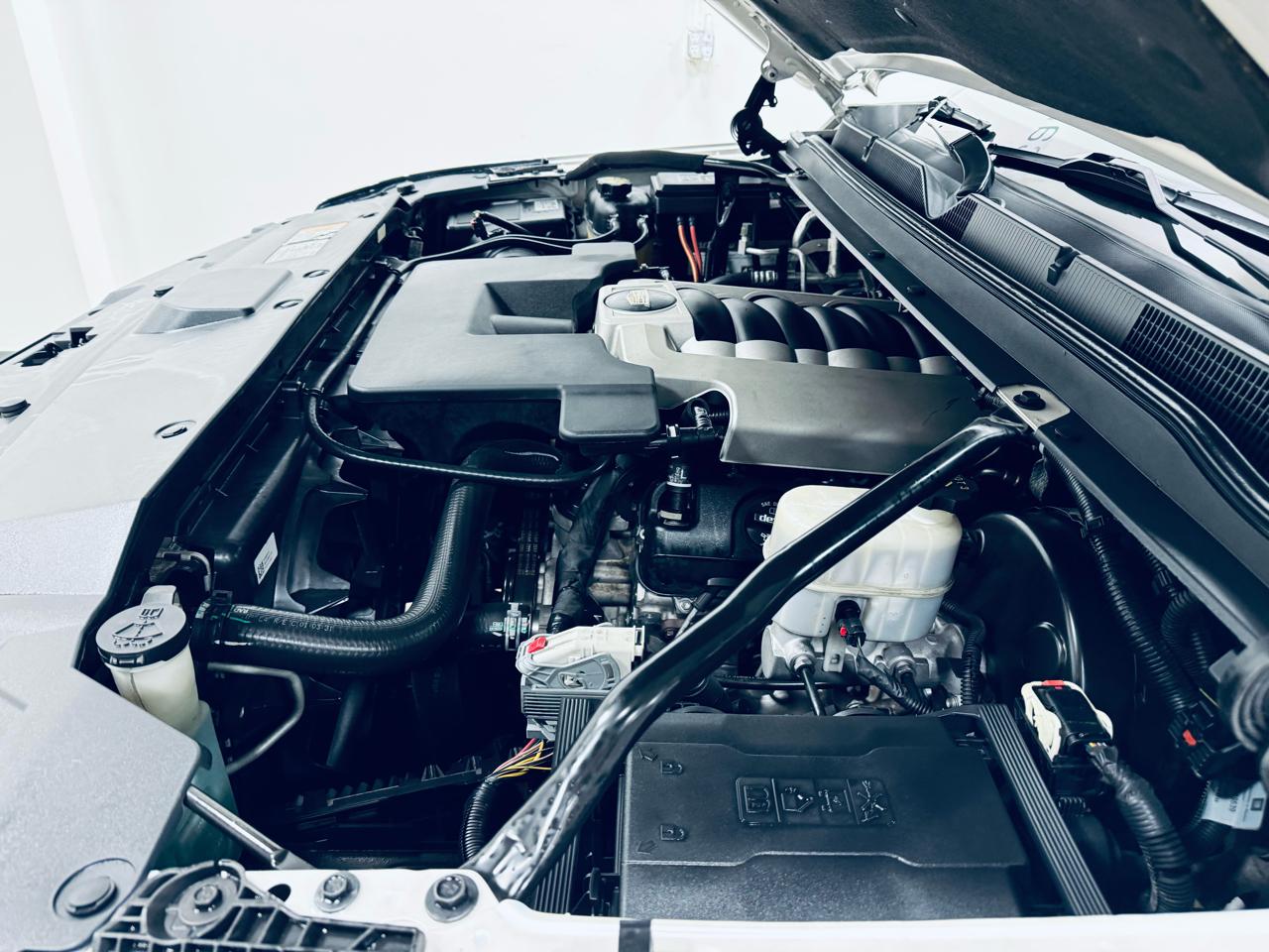 Cadillac Escalade 4WD 4dr Platinum 2019