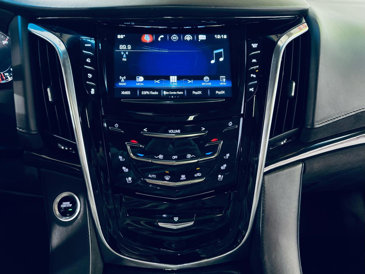 Cadillac Escalade 4WD 4dr Platinum 2019