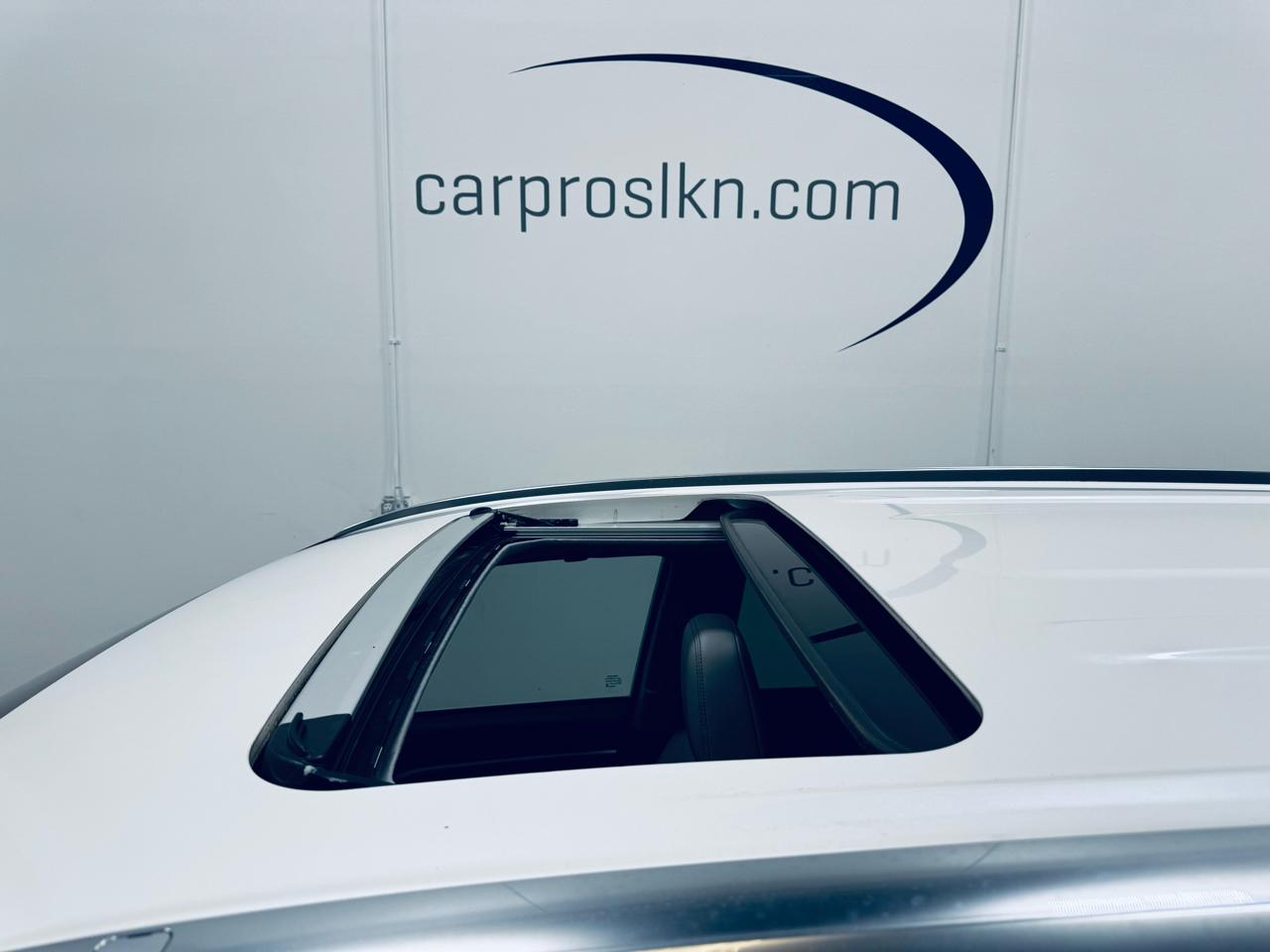 Toyota Highlander Limited V6 FWD (Natl) 2017