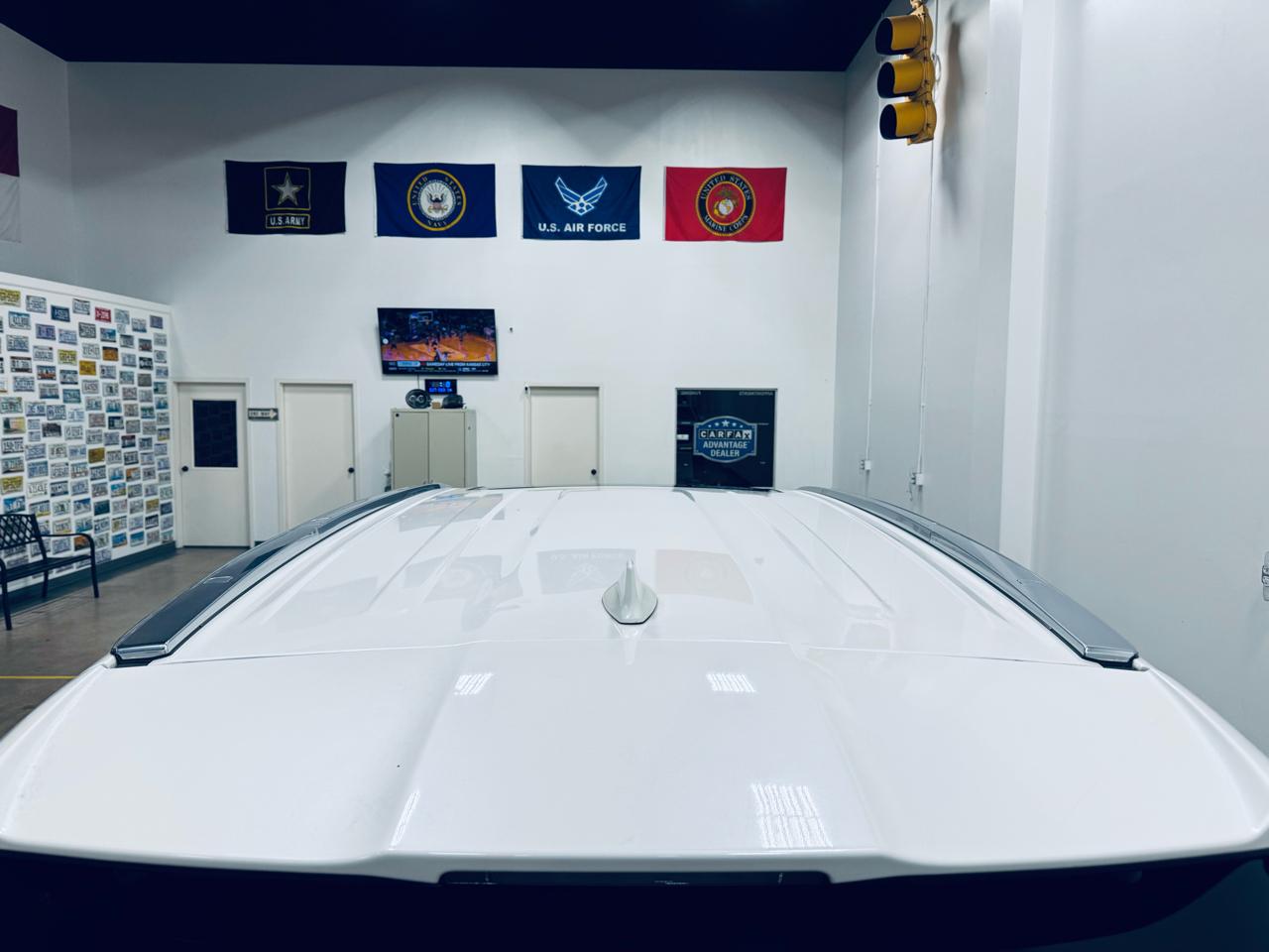 Toyota Highlander Limited V6 FWD (Natl) 2017