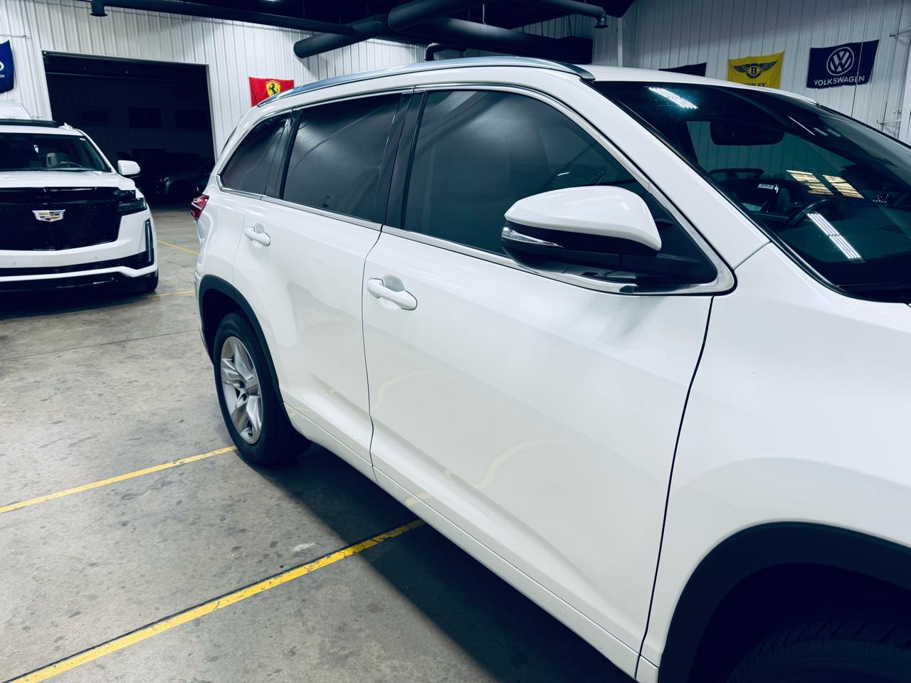 Toyota Highlander Limited V6 FWD (Natl) 2017