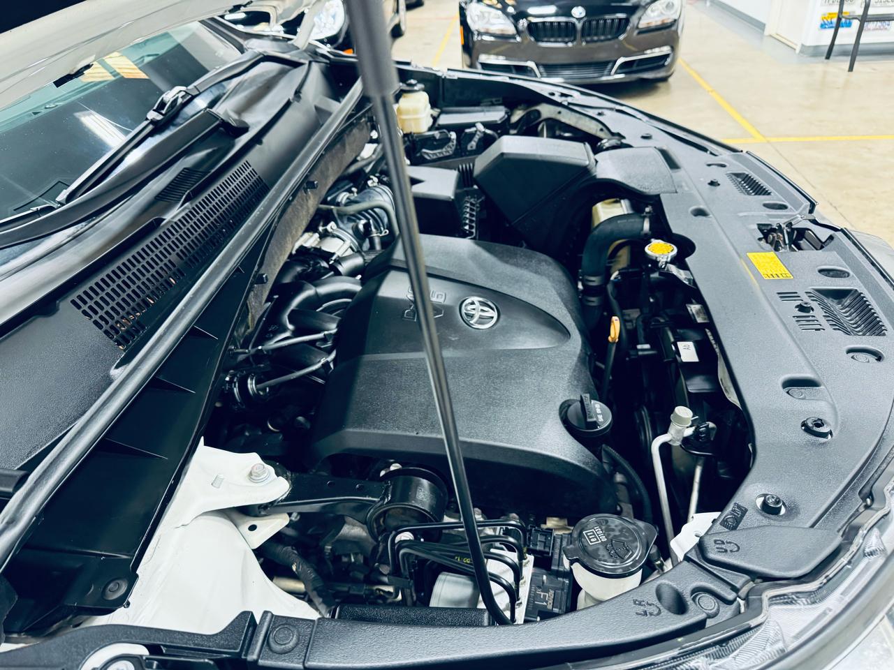 Toyota Highlander Limited V6 FWD (Natl) 2017