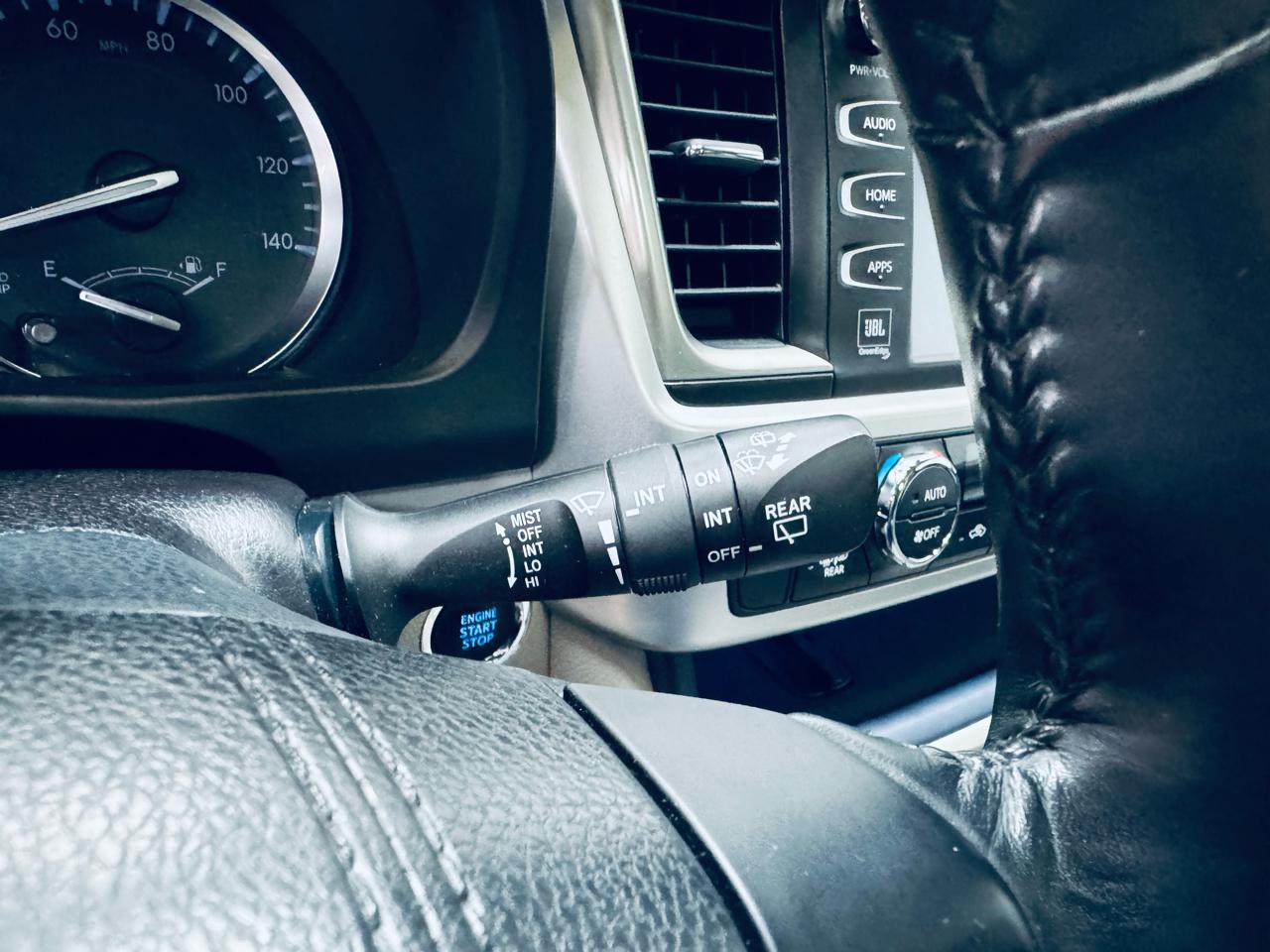 Toyota Highlander Limited V6 FWD (Natl) 2017