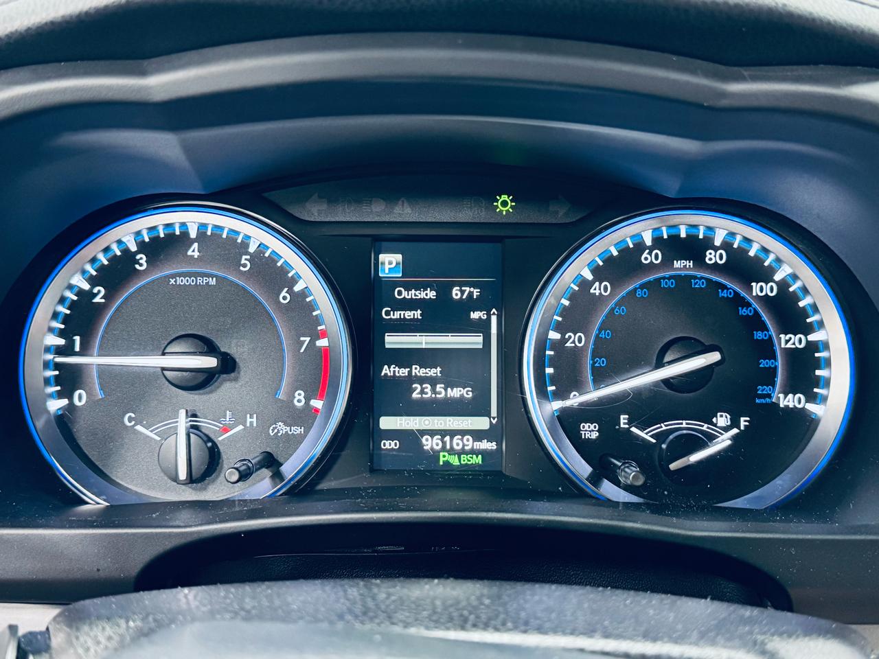 Toyota Highlander Limited V6 FWD (Natl) 2017