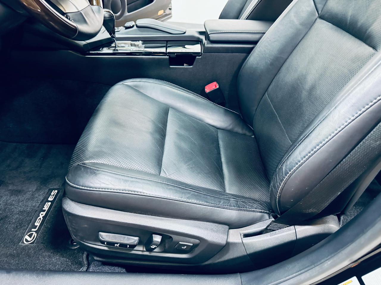 Lexus ES 350 4dr Sdn 2015