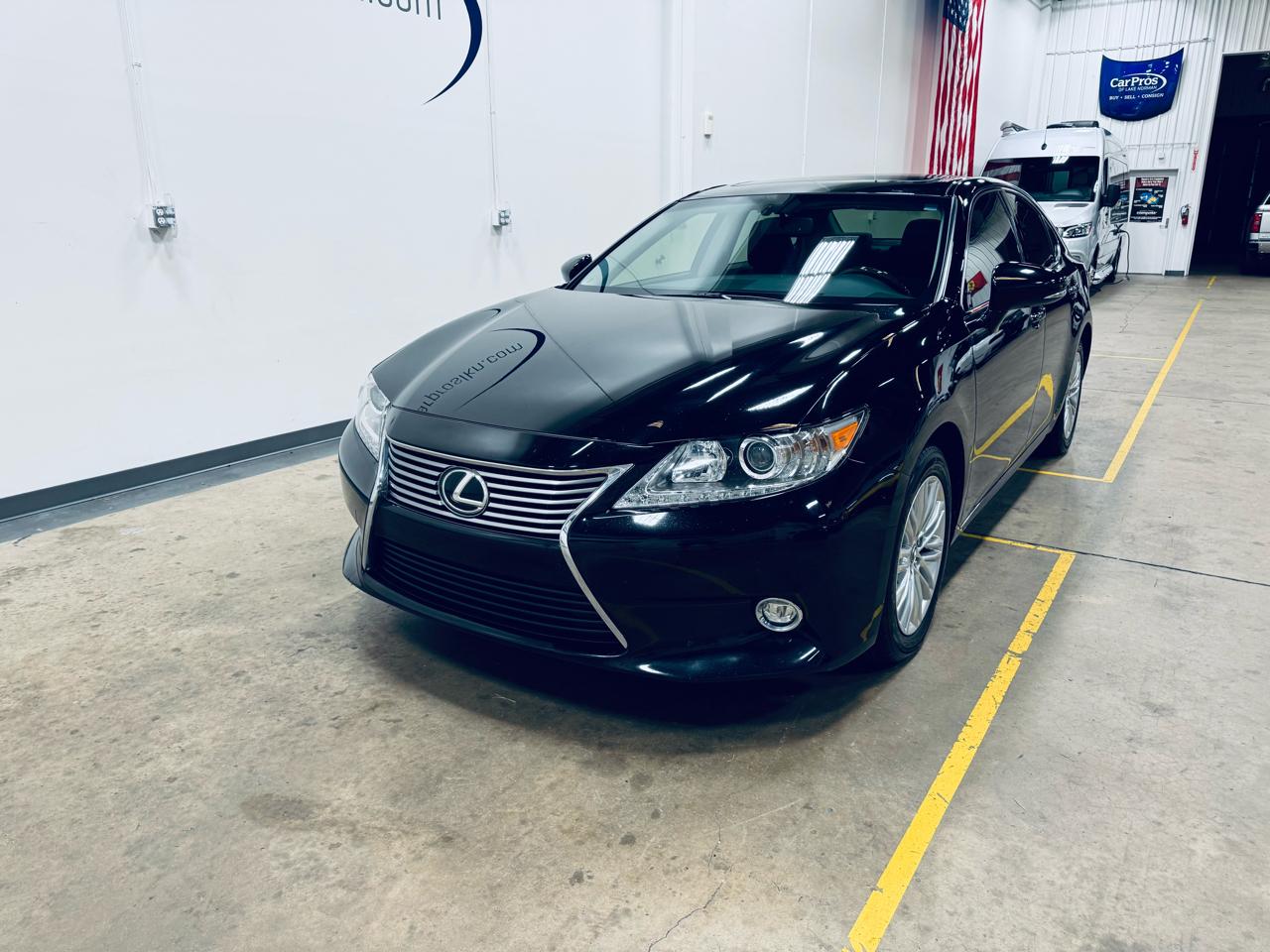 Lexus ES 350 4dr Sdn 2015