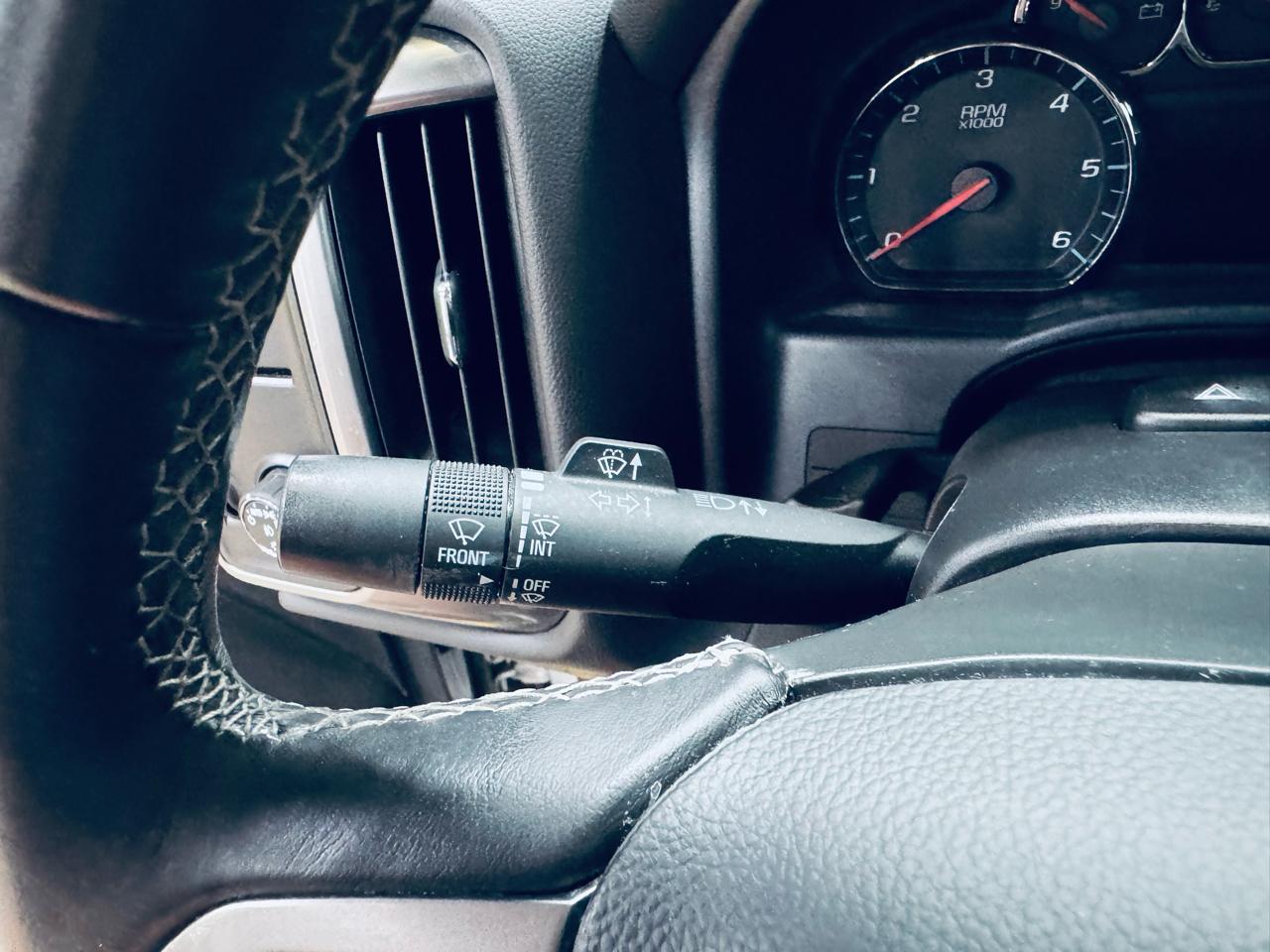 Chevrolet Silverado 1500 2WD Crew Cab 143.5" LT w/1LT 2016