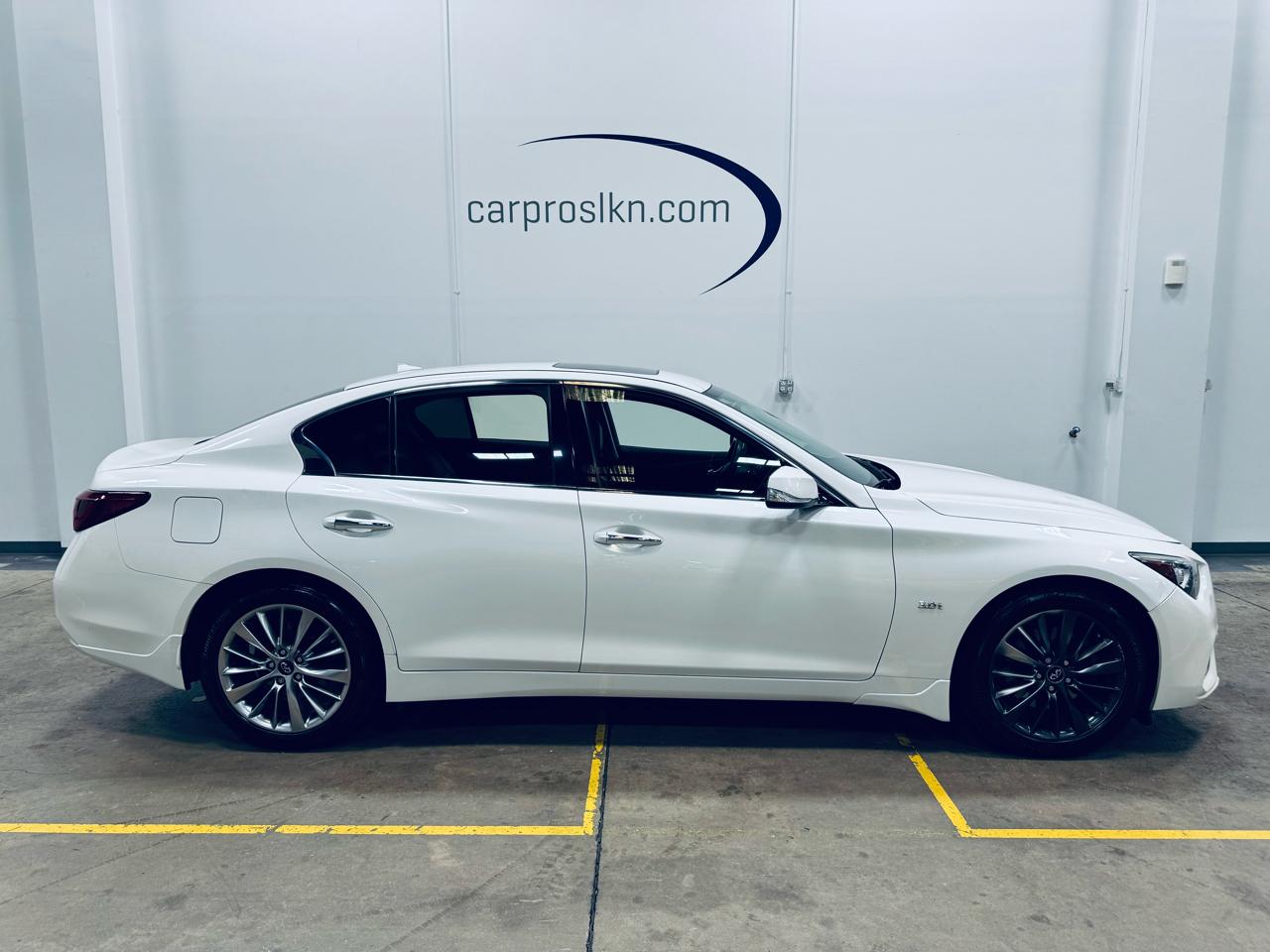Infiniti Q50 3.0t LUXE AWD 2018