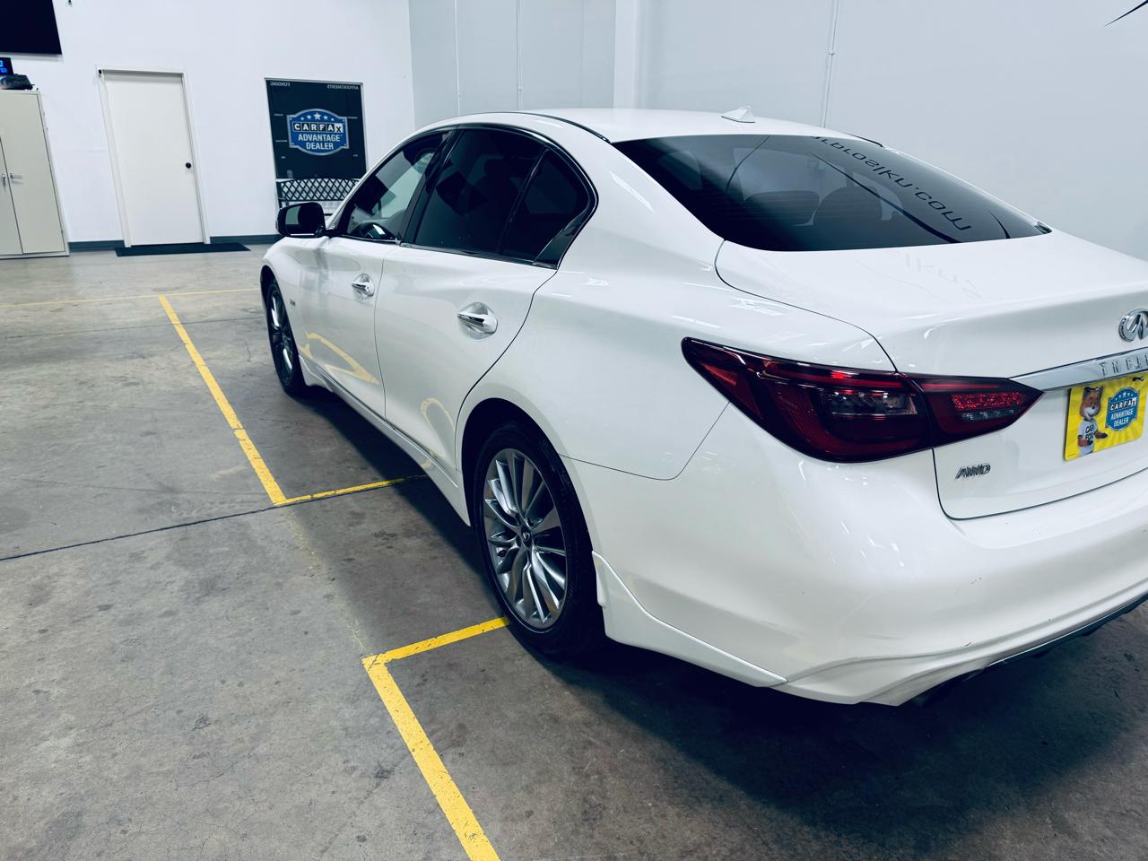 Infiniti Q50 3.0t LUXE AWD 2018