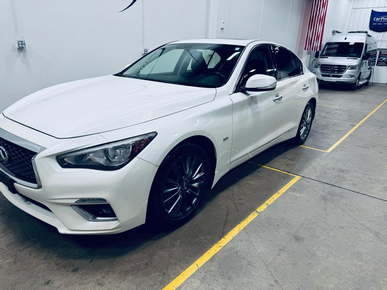 Infiniti Q50 3.0t LUXE AWD 2018