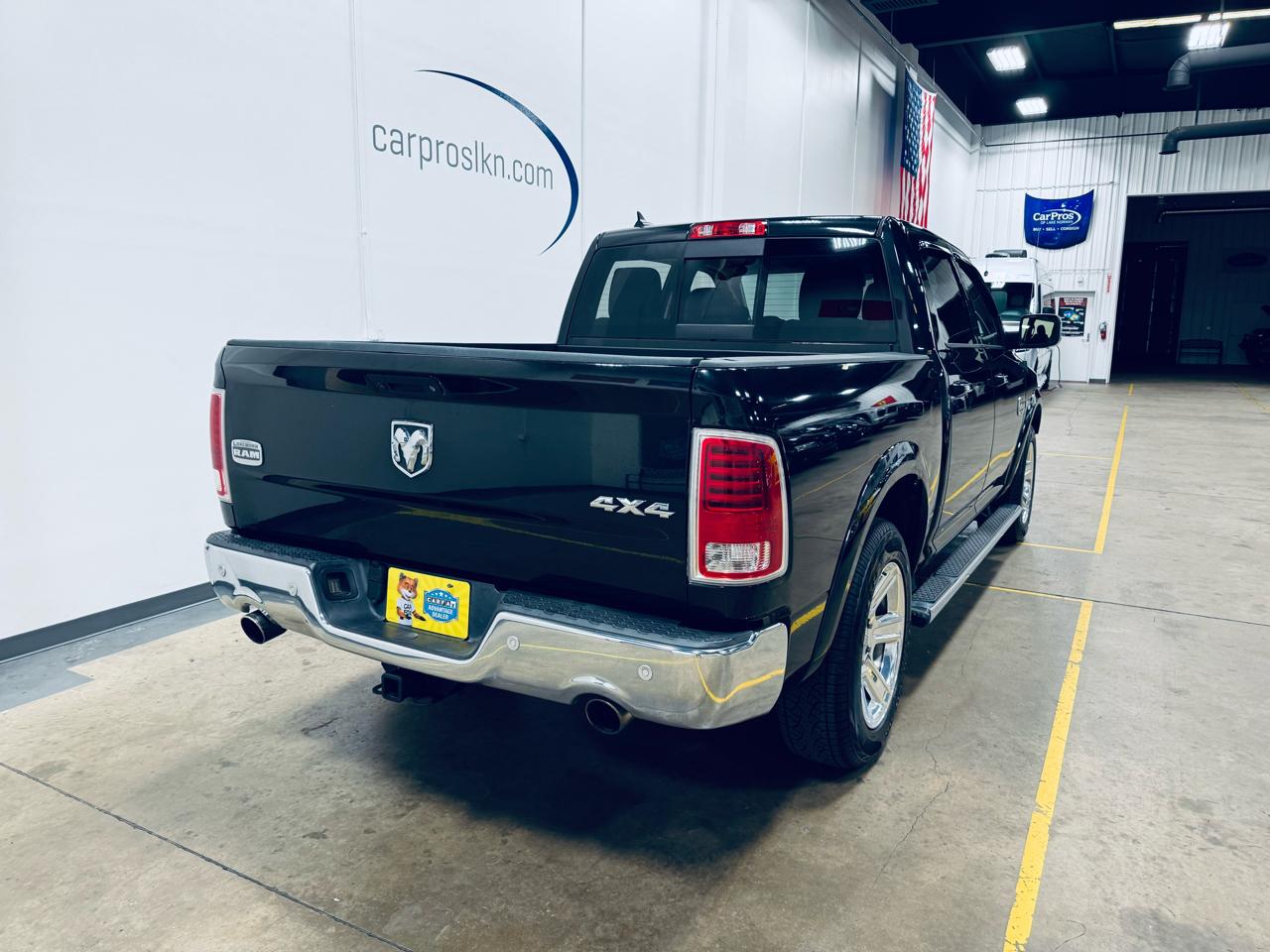 RAM 1500 4WD Crew Cab 140.5" Longhorn 2016