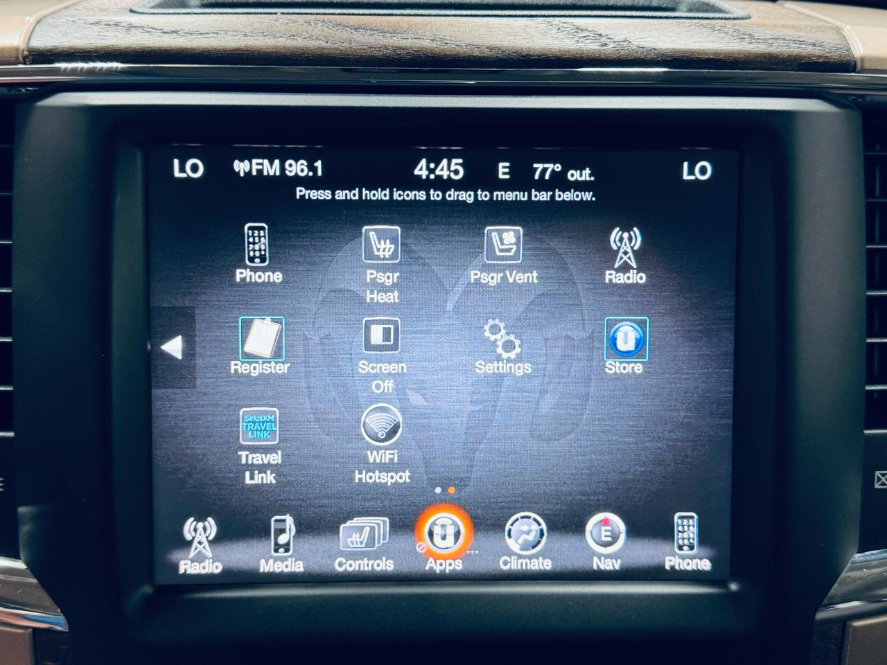 RAM 1500 4WD Crew Cab 140.5" Longhorn 2016