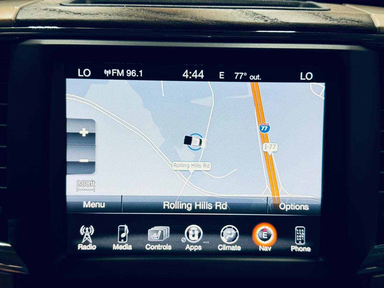 RAM 1500 4WD Crew Cab 140.5" Longhorn 2016