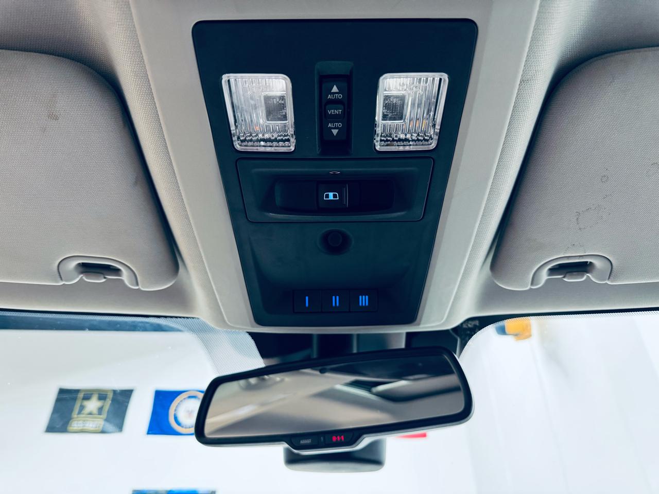 RAM 1500 4WD Crew Cab 140.5" Longhorn 2016