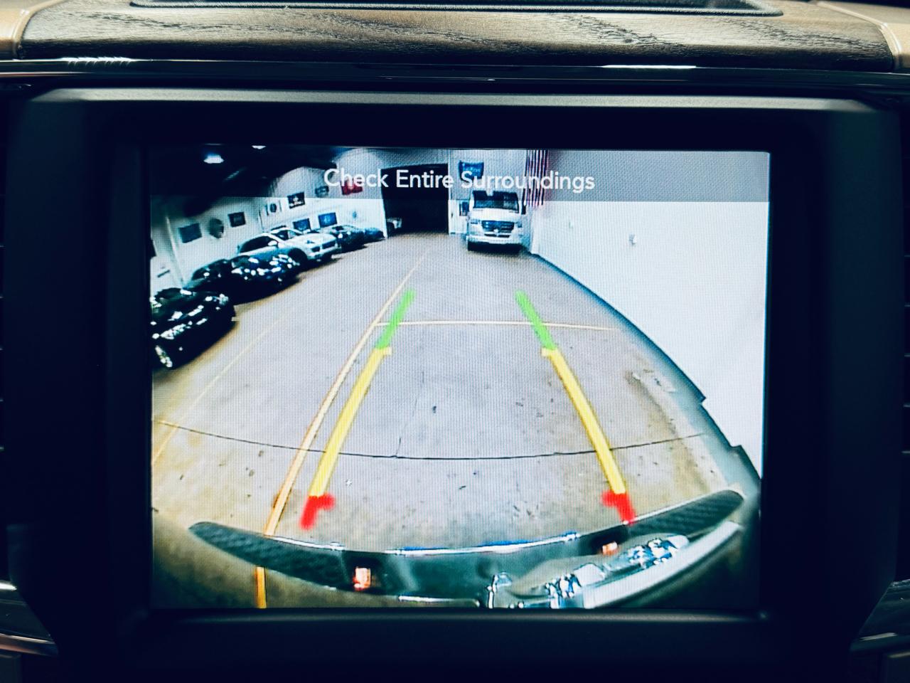 RAM 1500 4WD Crew Cab 140.5" Longhorn 2016