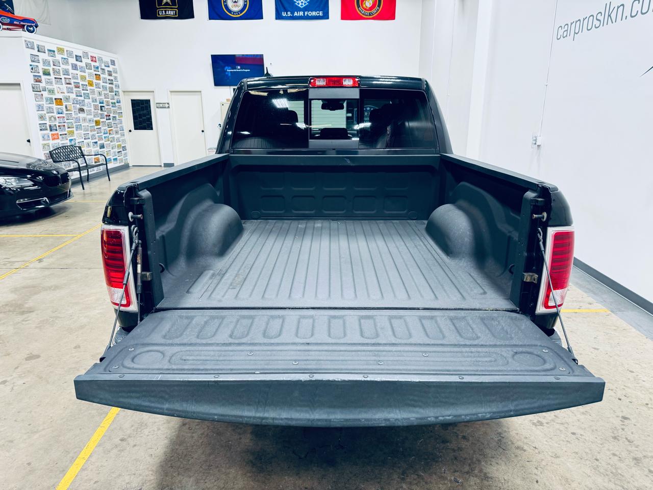 RAM 1500 4WD Crew Cab 140.5" Longhorn 2016