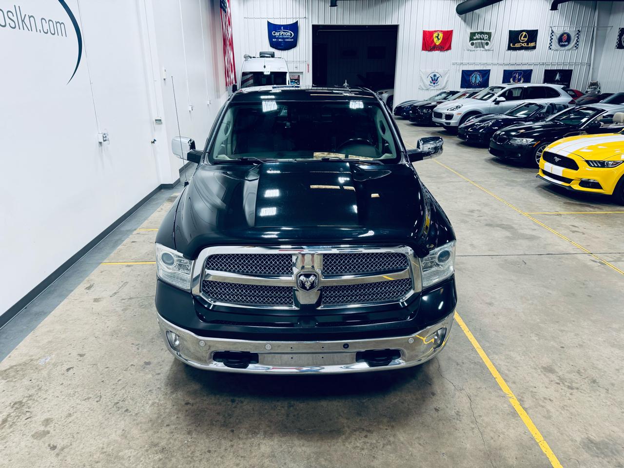 RAM 1500 4WD Crew Cab 140.5" Longhorn 2016