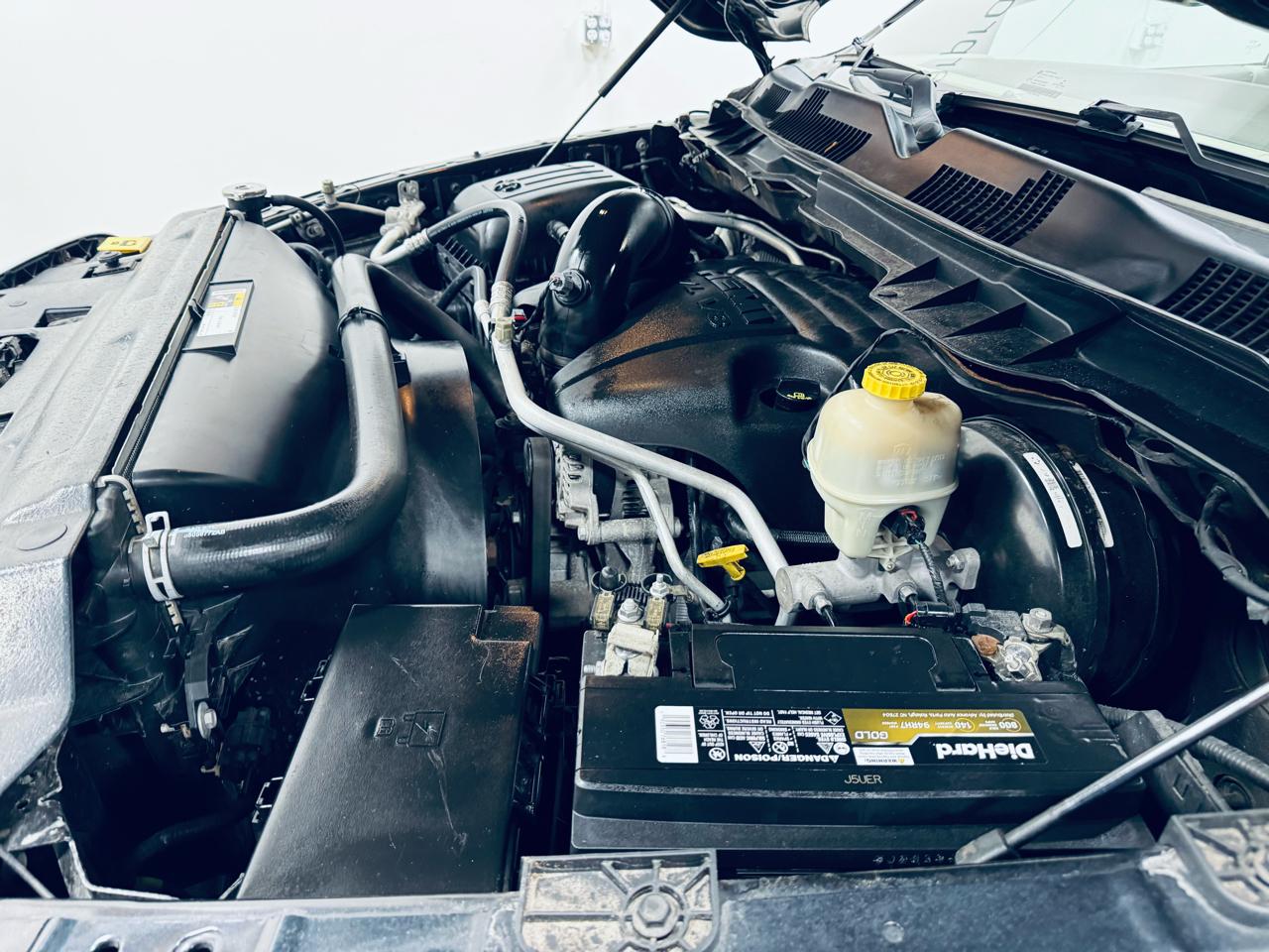 RAM 1500 4WD Crew Cab 140.5" Longhorn 2016