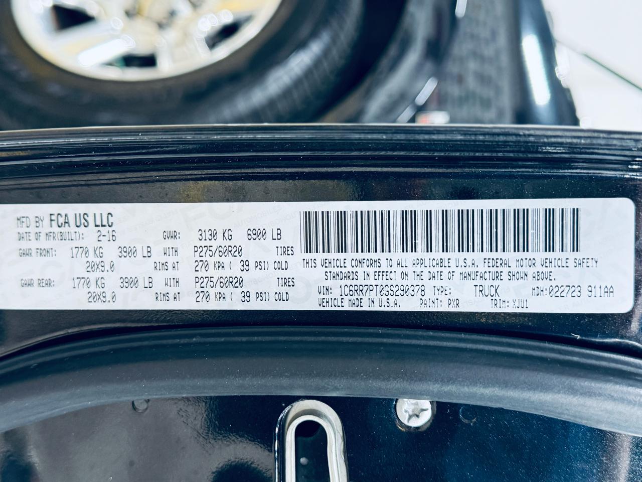 RAM 1500 4WD Crew Cab 140.5" Longhorn 2016