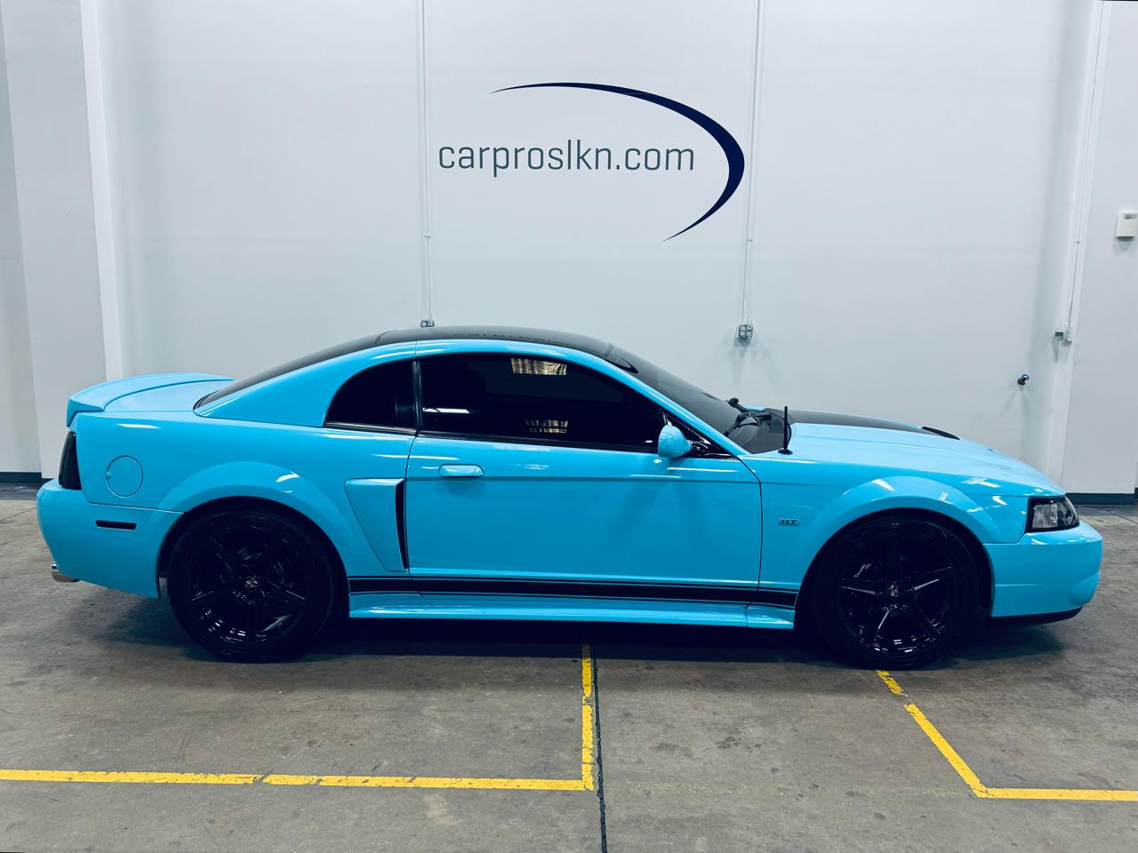 Ford Mustang 2dr Cpe GT Deluxe 2004