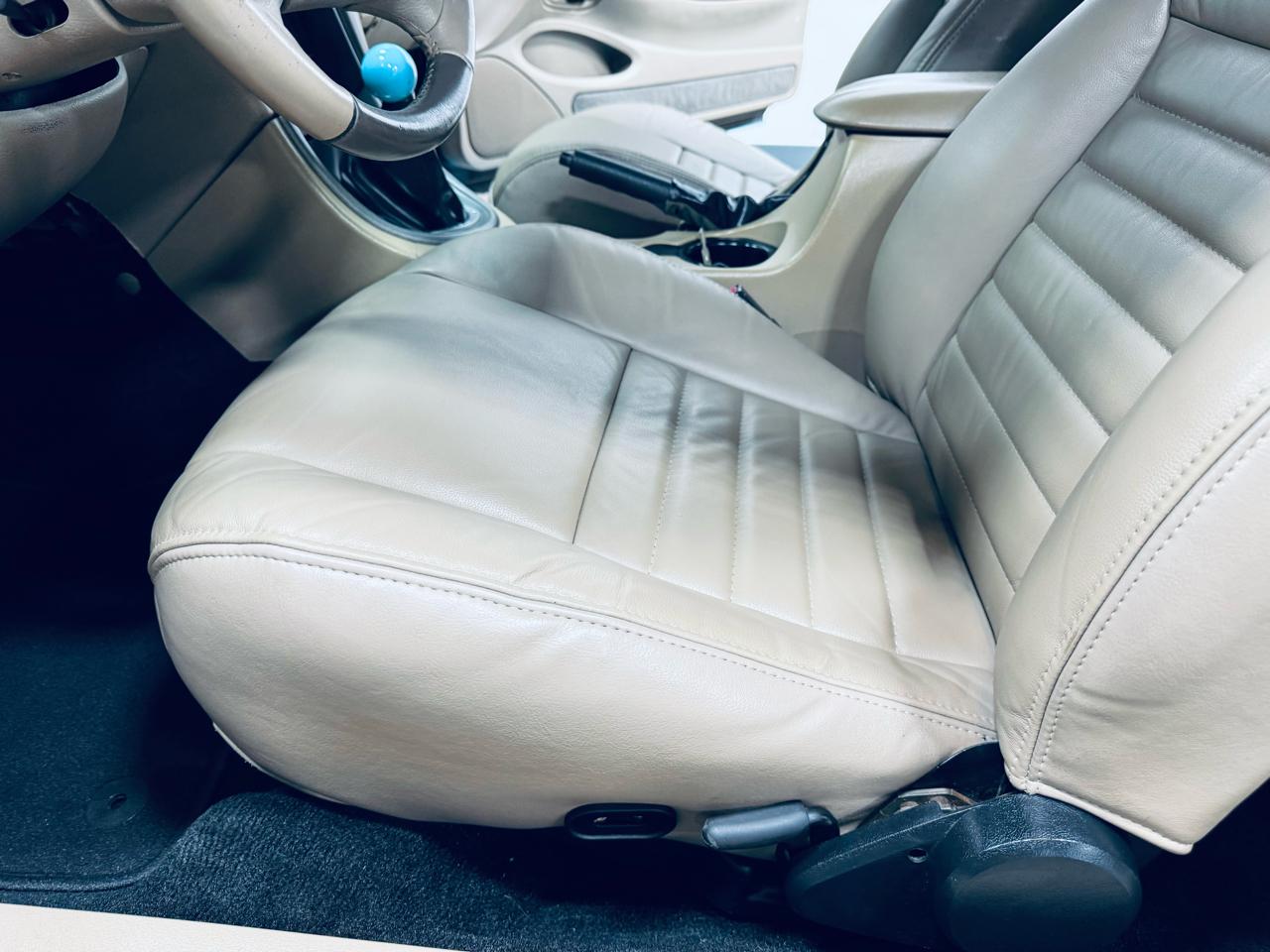 Ford Mustang 2dr Cpe GT Deluxe 2004